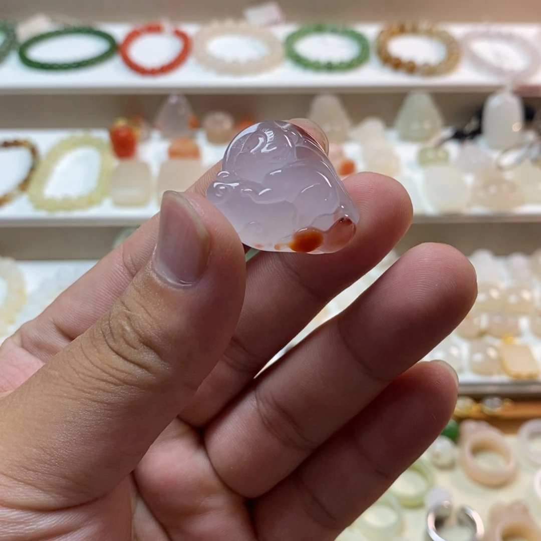 颈饰未镶嵌南红玛瑙
