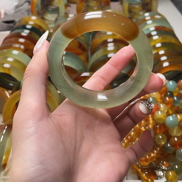 蛇纹石玉未镶嵌手镯52.6