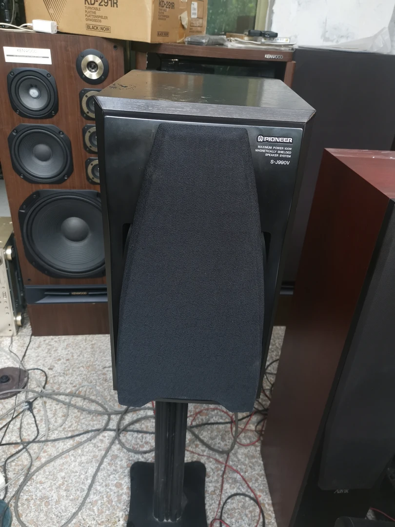8新  先锋大书架音箱J900一对！成色一般！售出不退不换