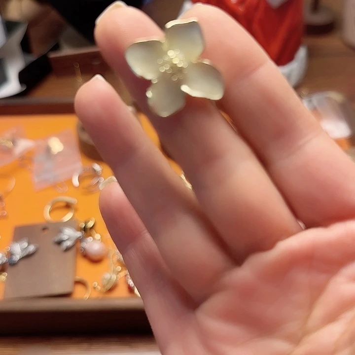 禹***晴锆石纯铜925银34677889990000000000