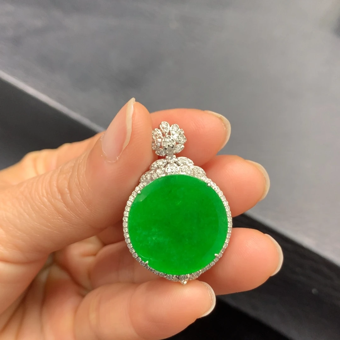 翡翠18K金镶嵌吊坠(不含链)