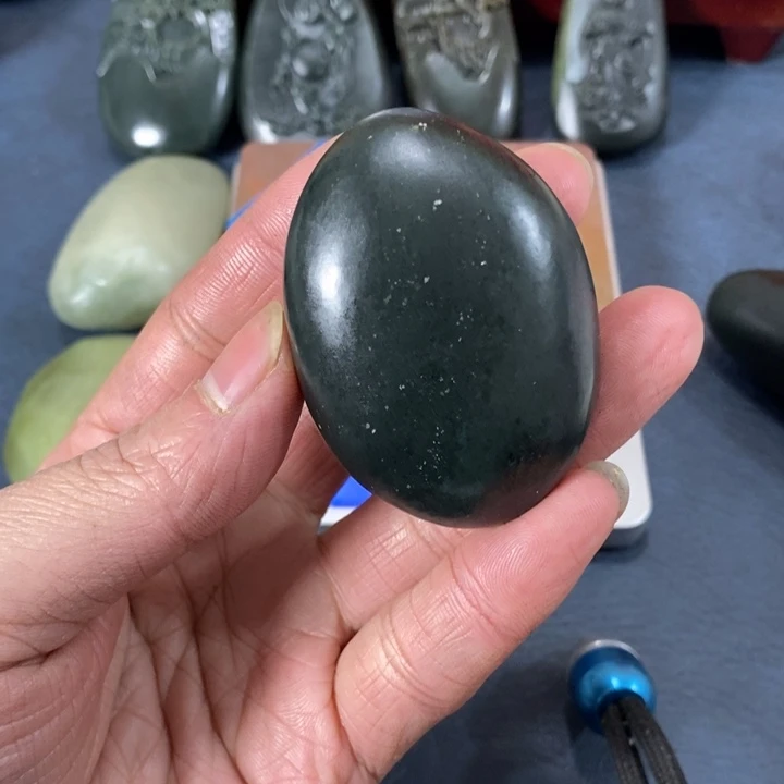 ****猬和田玉（糖玉）未镶嵌挂件