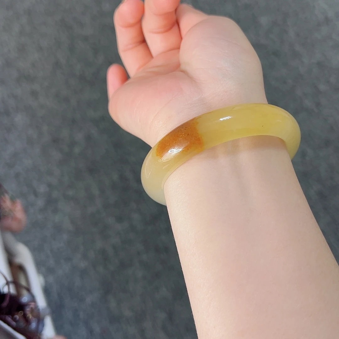 石英质玉手镯未镶嵌138