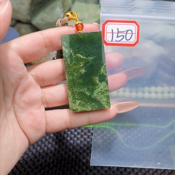 和田玉和田玉边角料随机发未镶嵌