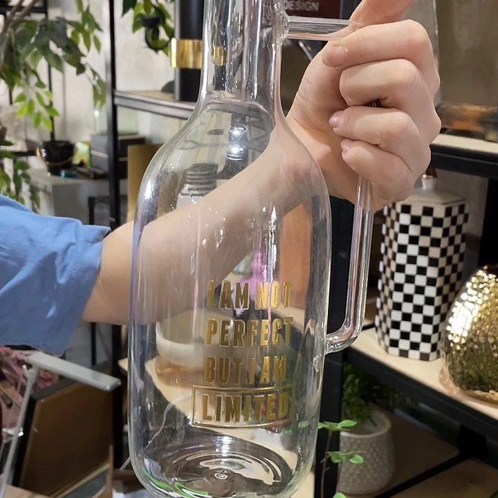 陶瓷花瓶部分（微瑕）