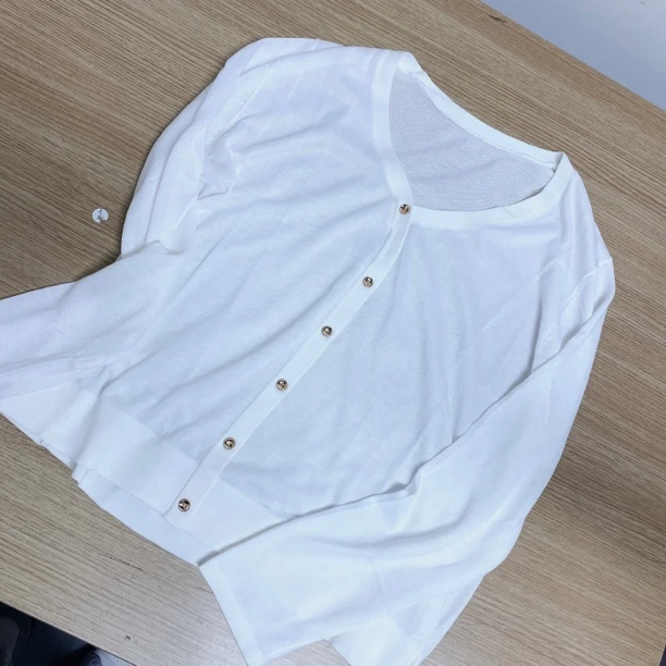 金色扣子假开衫毛衣-果梓046