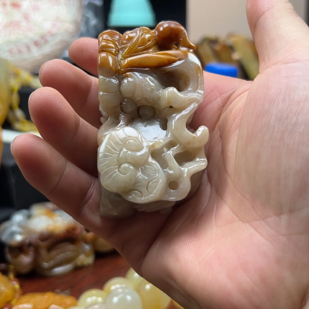 石英质玉（黄龙玉）未镶嵌hly