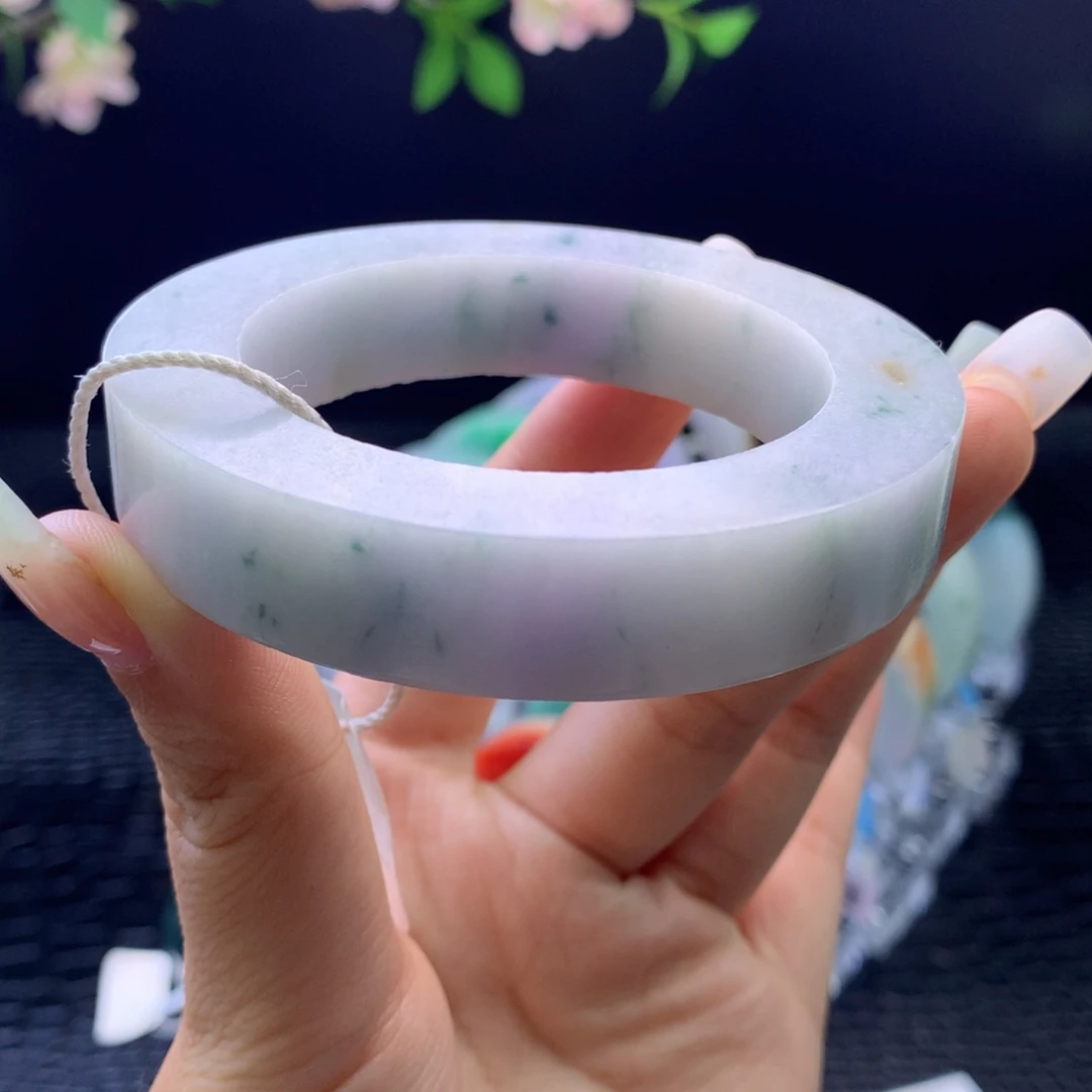定制翡翠未镶嵌手镯