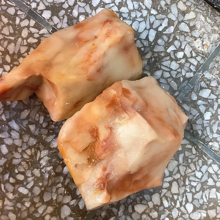 巴林石印石自**者