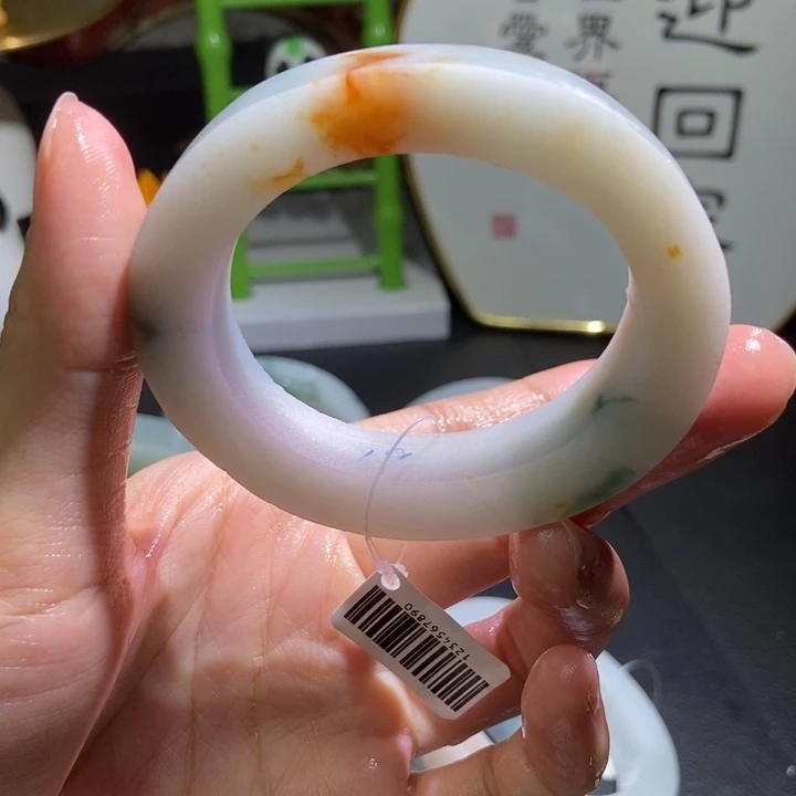定制翡翠未镶嵌手镯定制