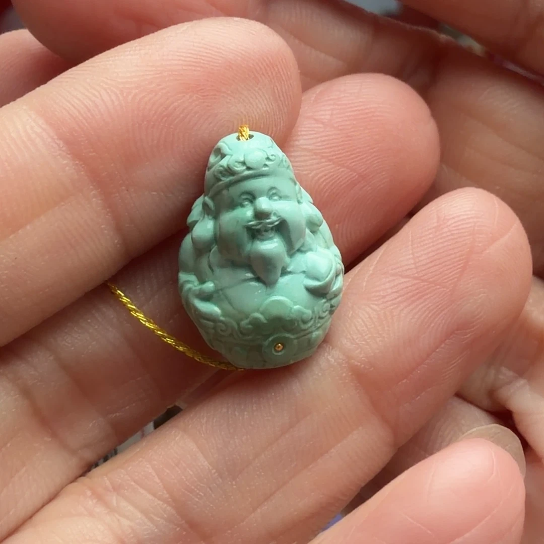 绿松石未镶嵌颈饰