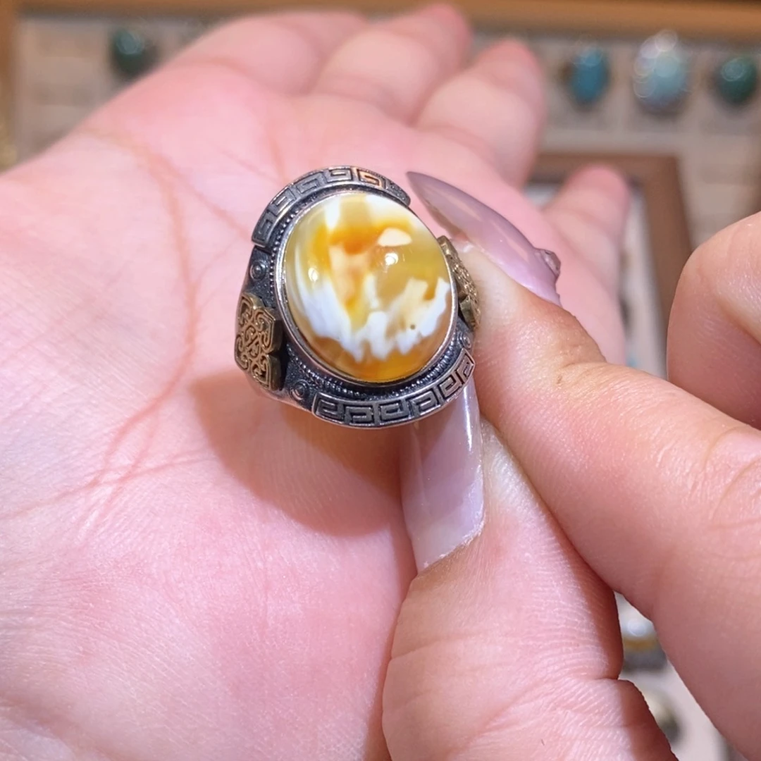 琥珀戒指银S925镶嵌失**鱼戒指
