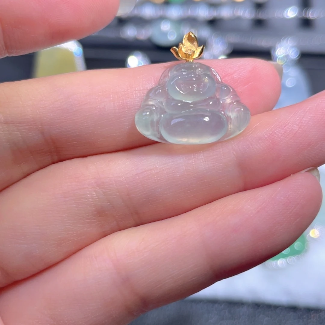 翡翠18K金镶嵌颈饰翡翠