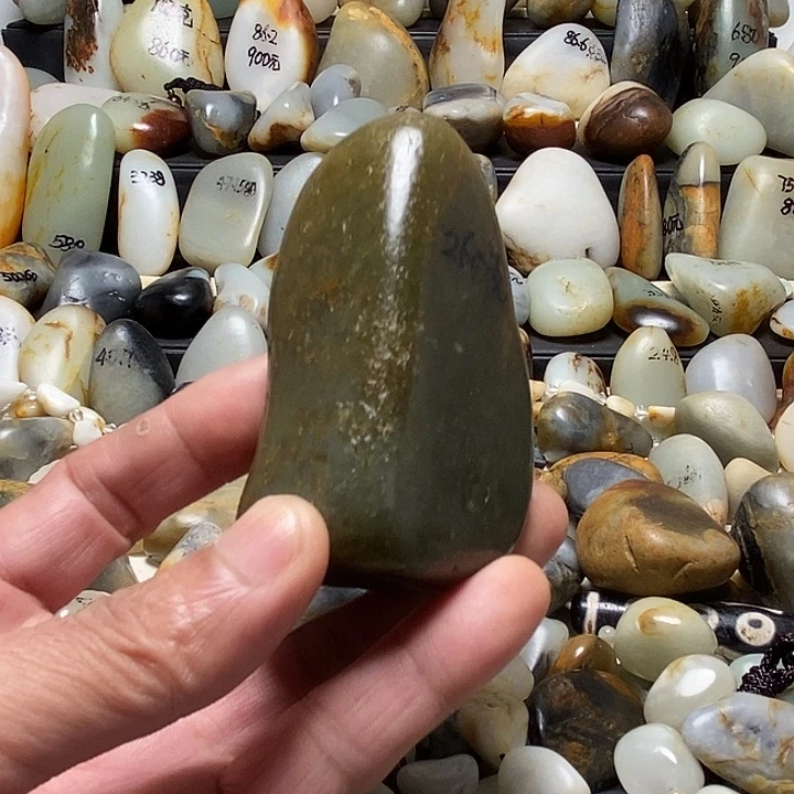 颈饰未镶嵌和田玉把件