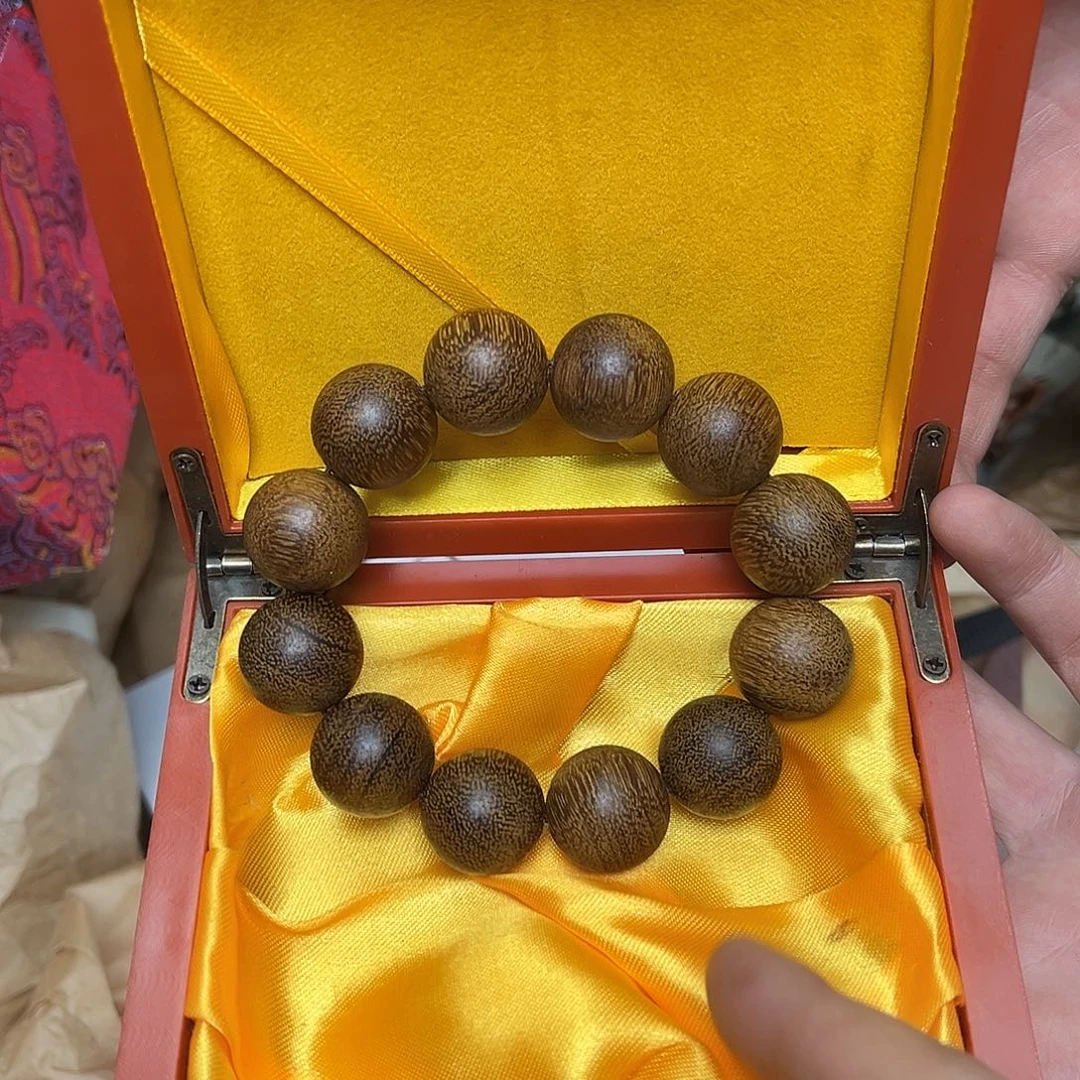 大叶紫檀（黑酸枝木类）