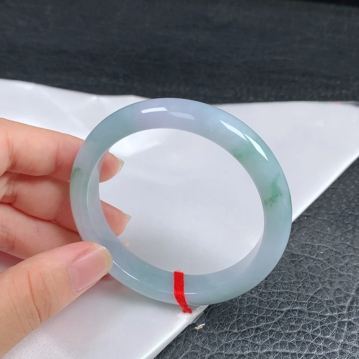 未镶嵌手镯翡翠。。