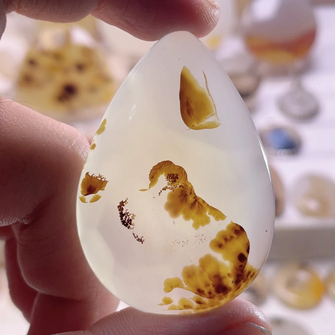 玛瑙/玉髓未镶嵌珠宝奇石