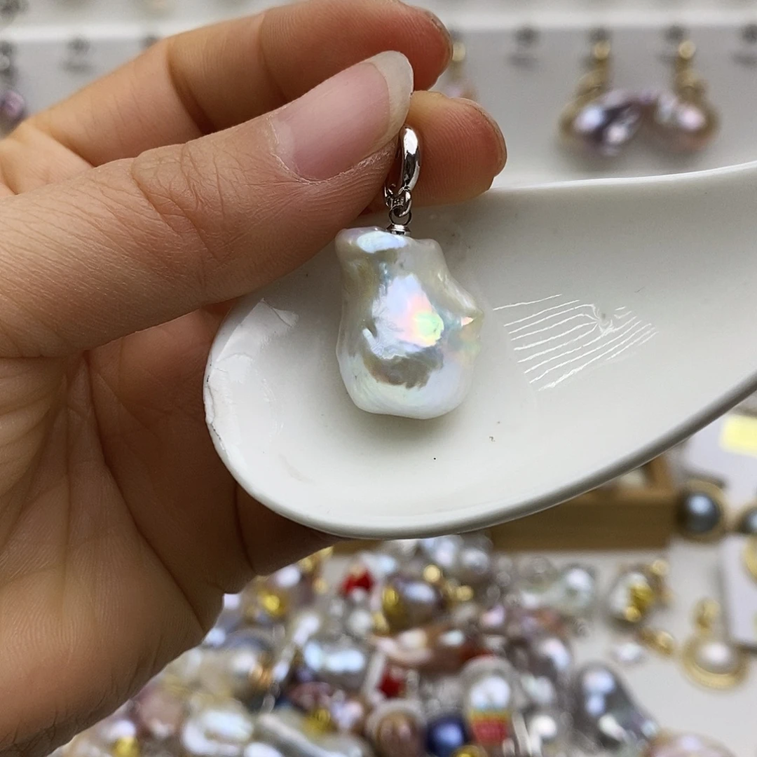 未镶嵌颈饰淡水珍珠