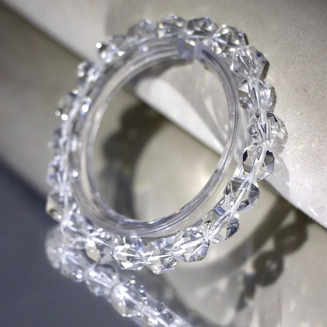 天然巴西白水晶钻切折射水晶手串Q1752-约8.5mm多样性发一