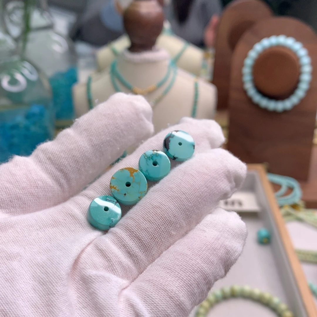 绿松石未镶嵌饰品