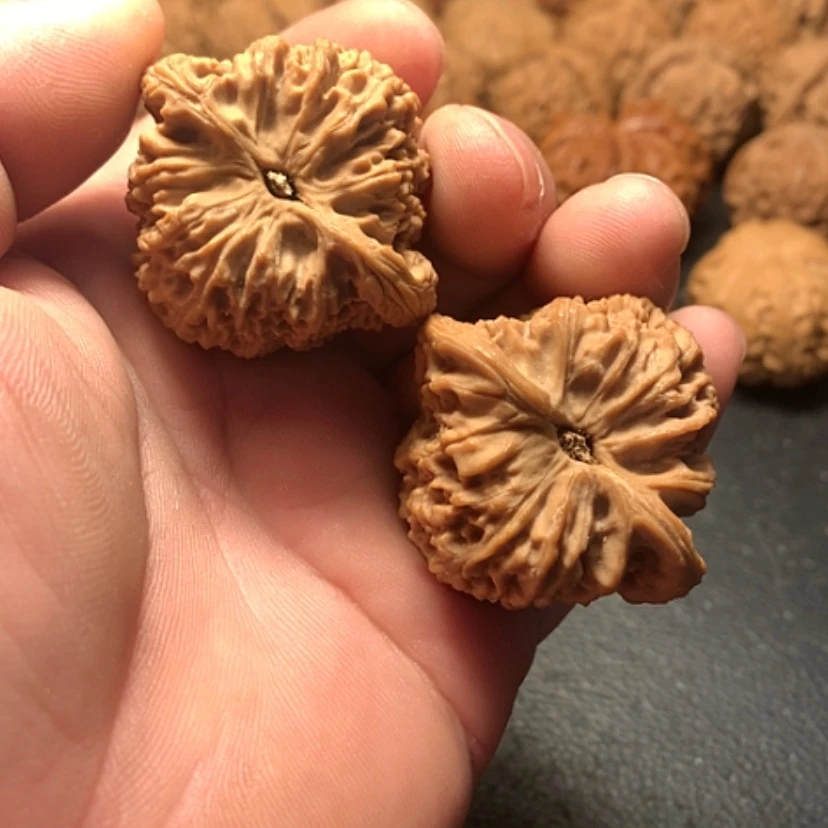 【闪购商品】吊坠文玩核桃飘***南疆