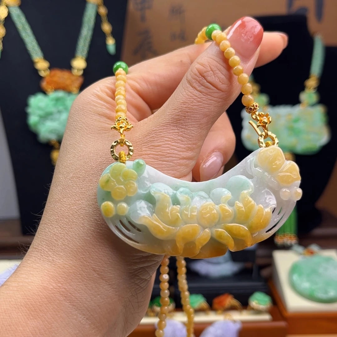 翡翠未镶嵌颈饰天然翡翠