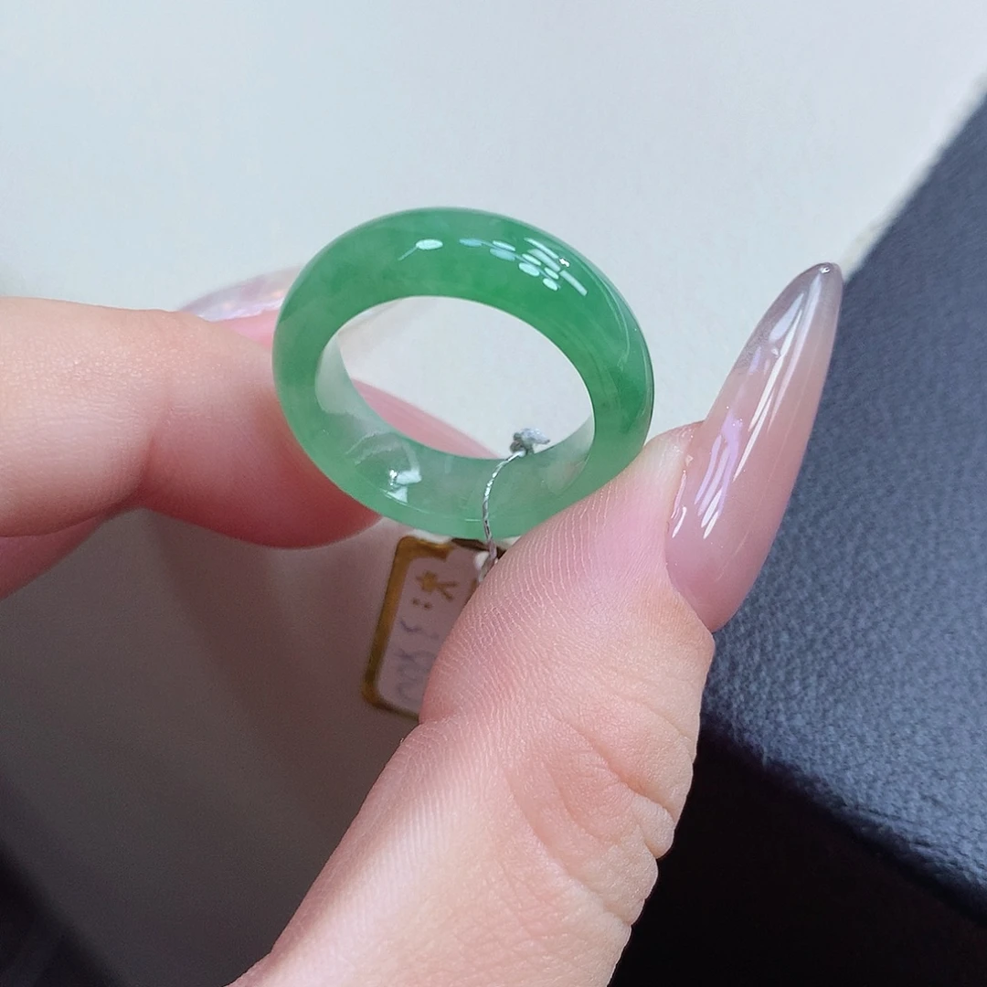 翡翠未镶嵌戒圈14号