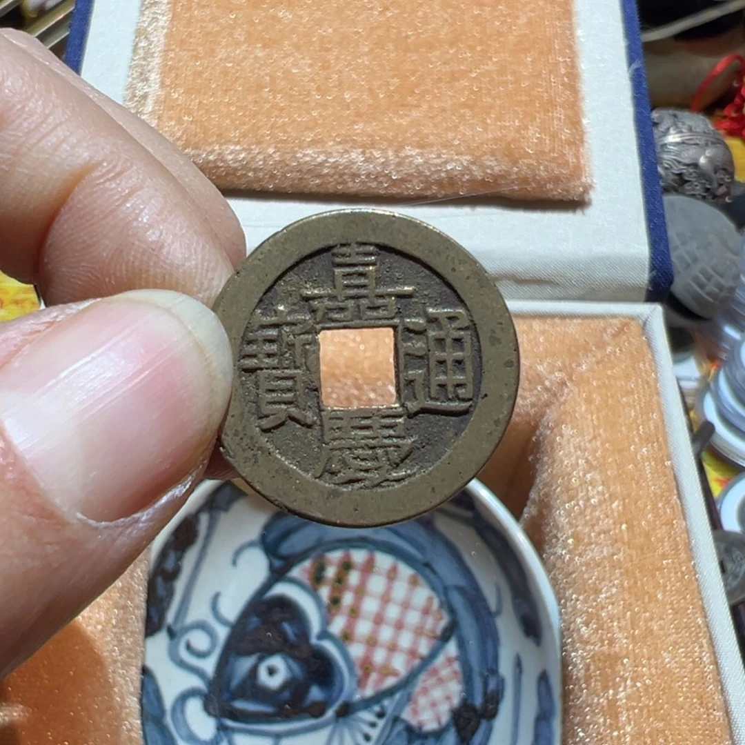 铜现代工艺品1111