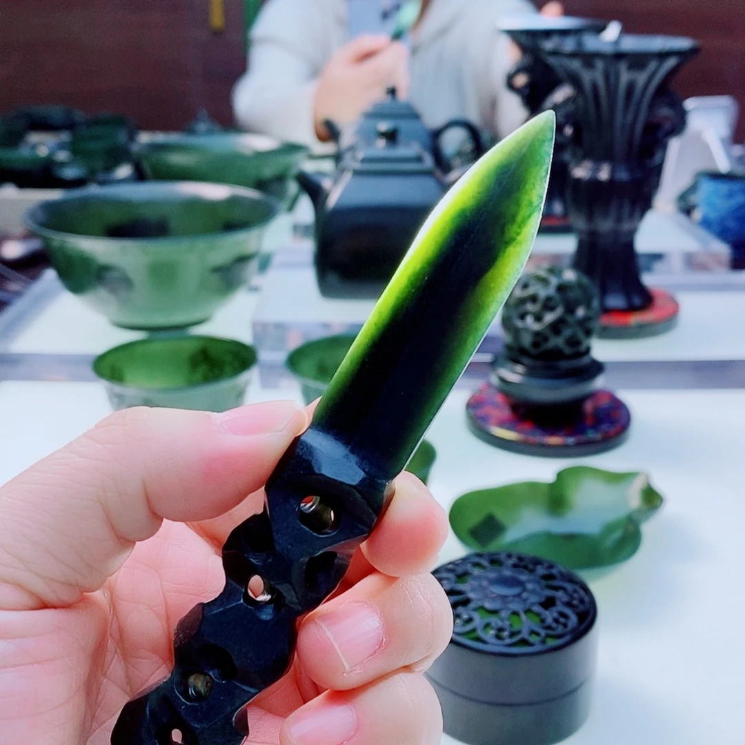 未镶嵌和田玉摆件