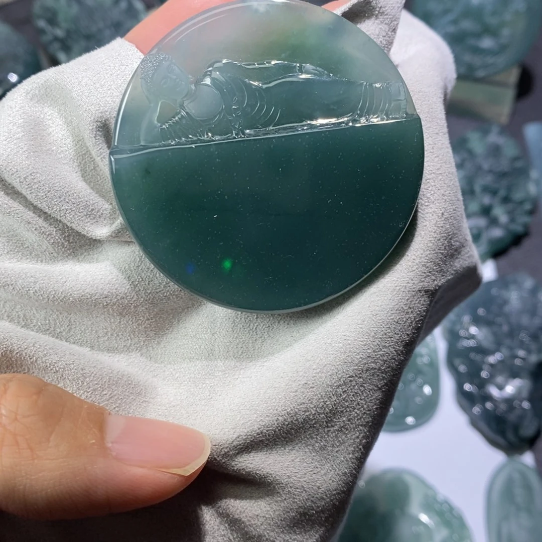 定制翡翠未镶嵌卧佛