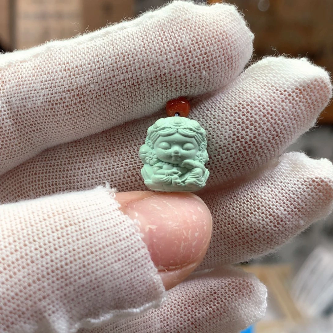 绿松石未镶嵌挂件