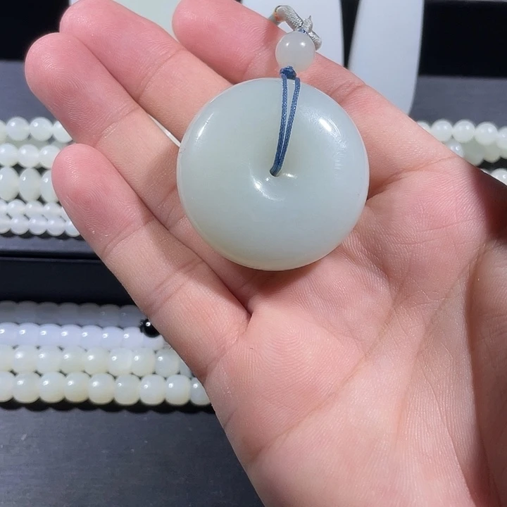 和田玉未镶嵌吊坠(不含链)平安扣