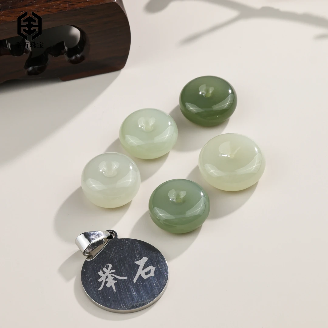 【举石珠宝】T0629-1980-31和田玉吊坠（一件/多样性发）O