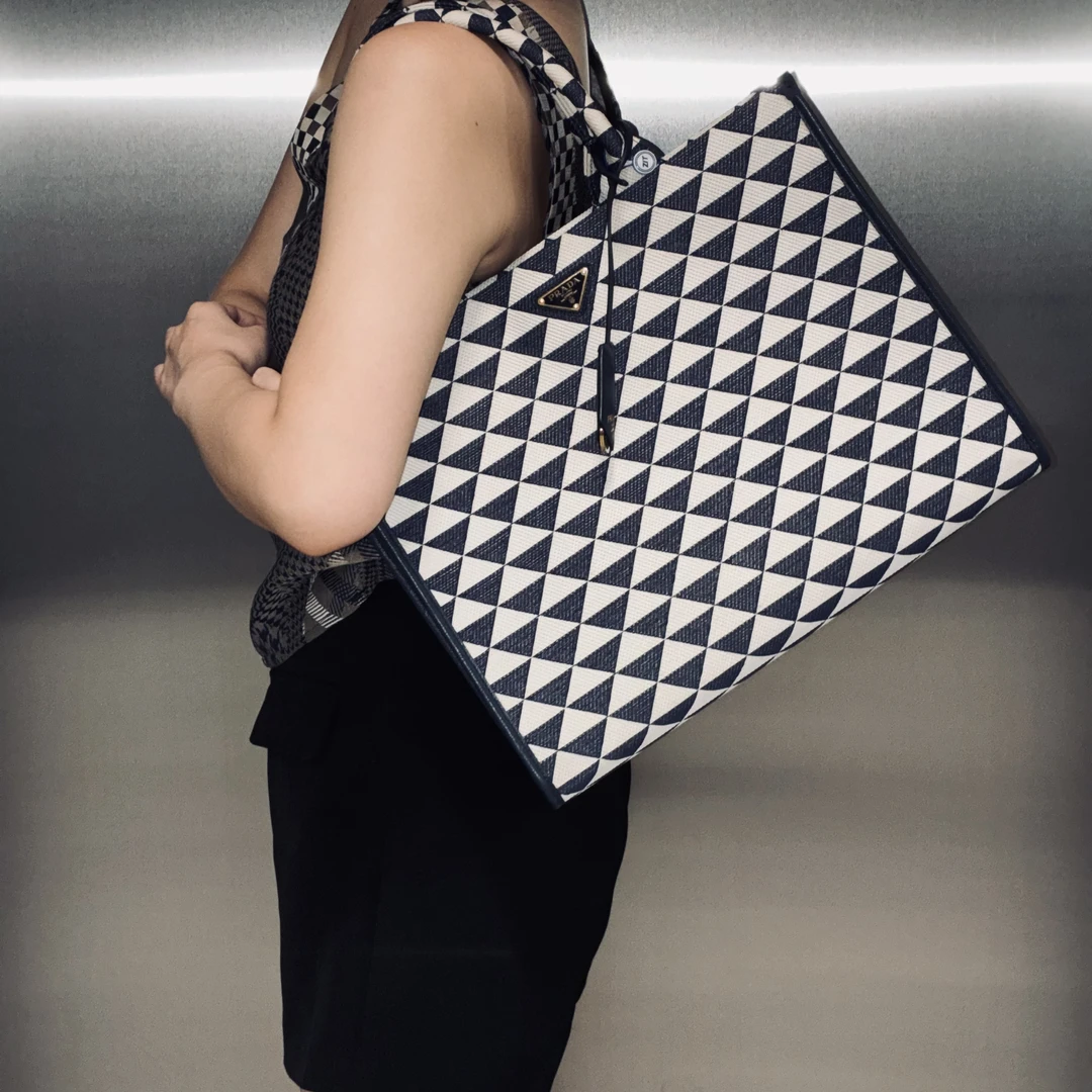 95新 Prada/普拉达 普拉达手提包托特包