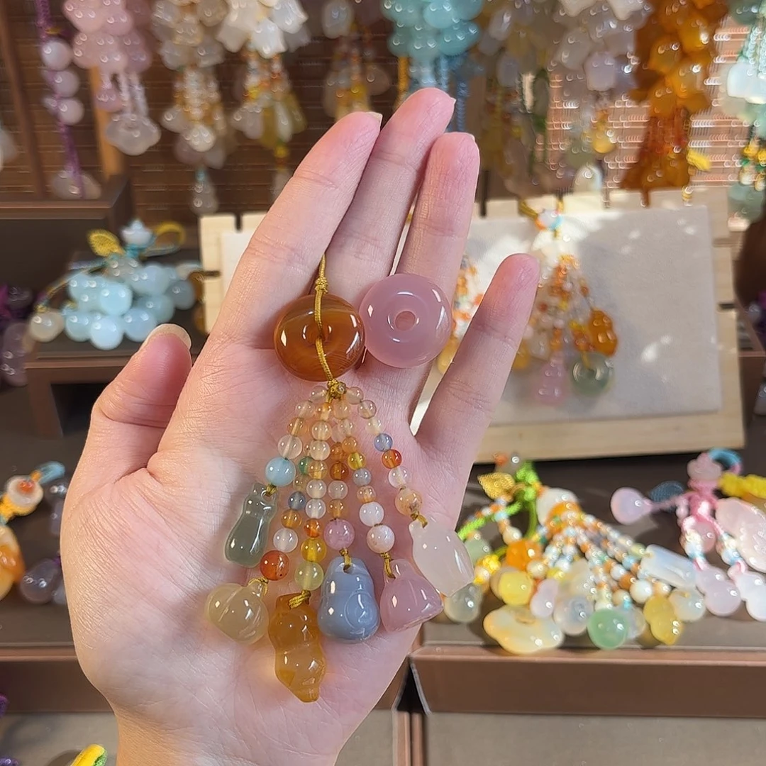 柒***贝玛瑙/玉髓未镶嵌车挂福利款手机链