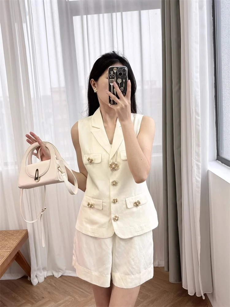 贵气老钱风重工珠扣气质套装女休闲西装领修身马甲上衣短裤两件套