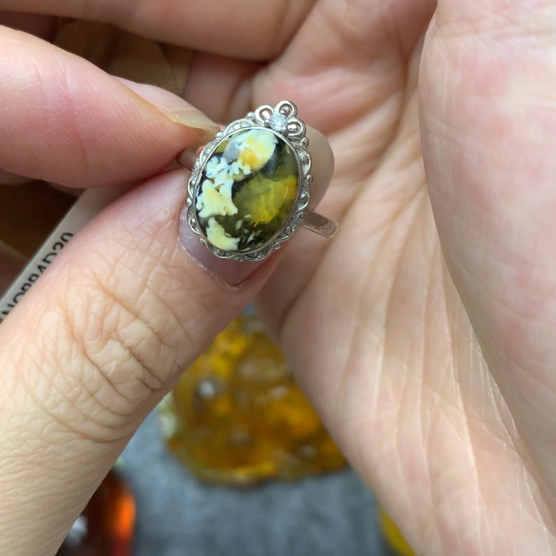 琥珀未镶嵌珠宝奇石4