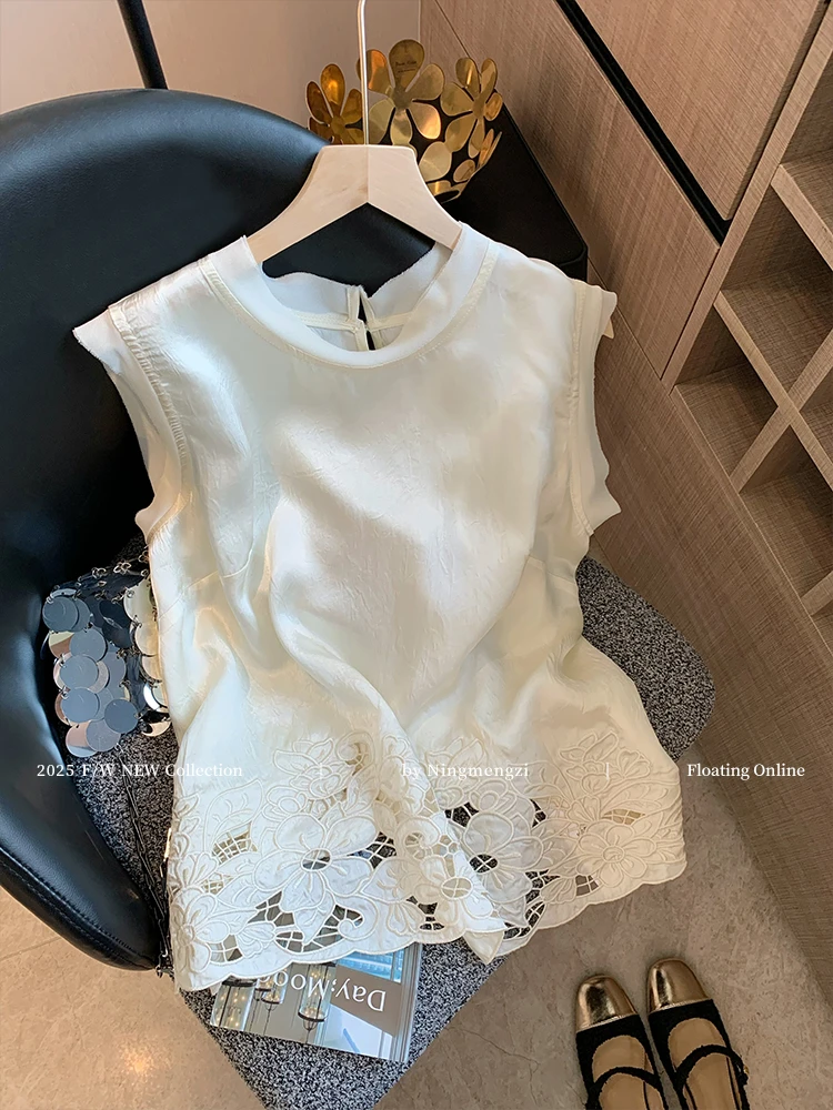 2025夏季新款新中式镂空花边醋酸无袖上衣女高级时髦气质吊带背心