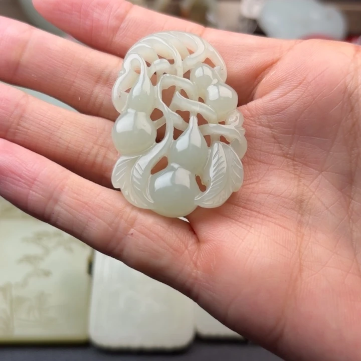 越***乐和田玉未镶嵌挂件