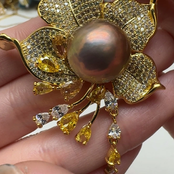 胸针拼合珍珠（马贝珠）未镶嵌