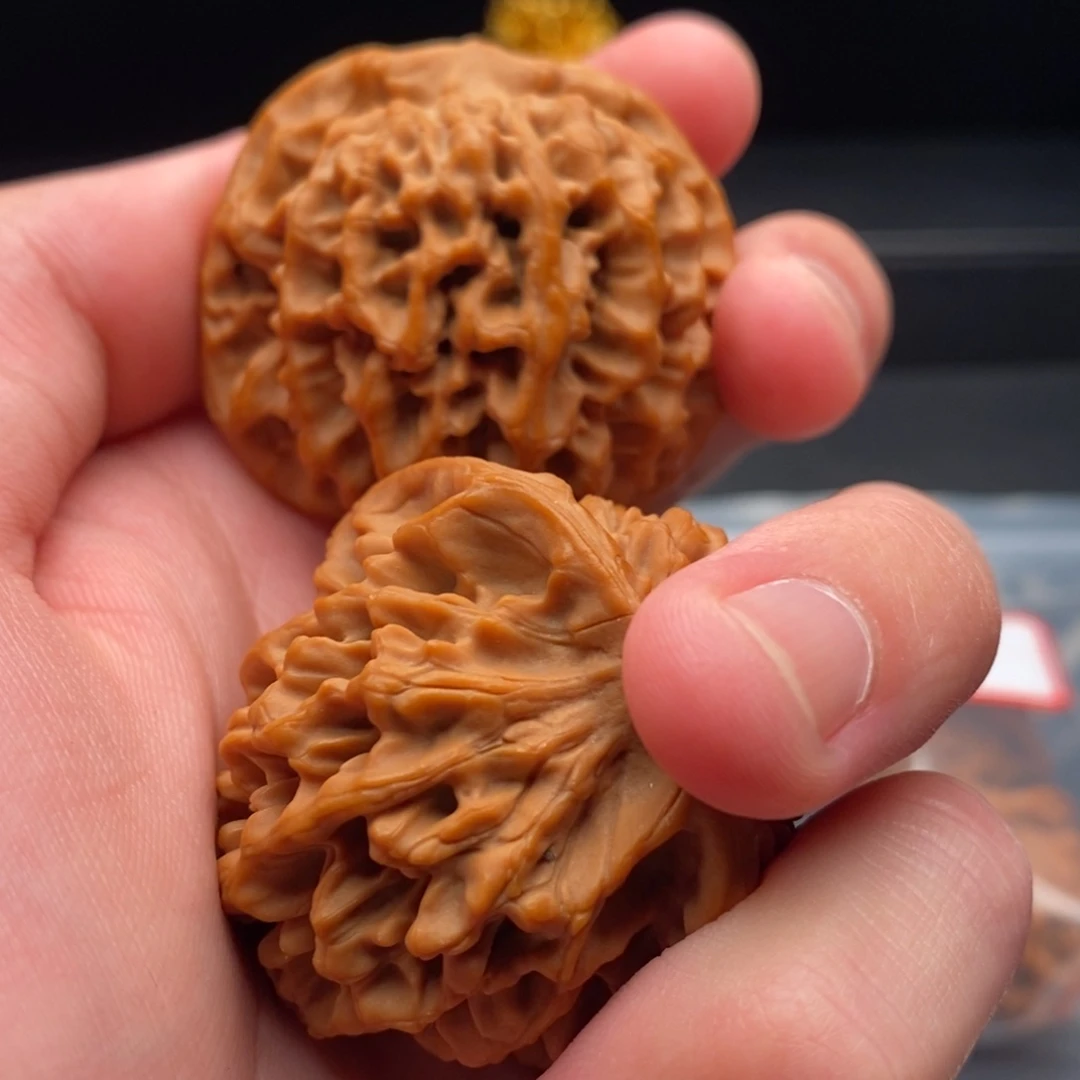 爱***生文玩核桃把件秦闷