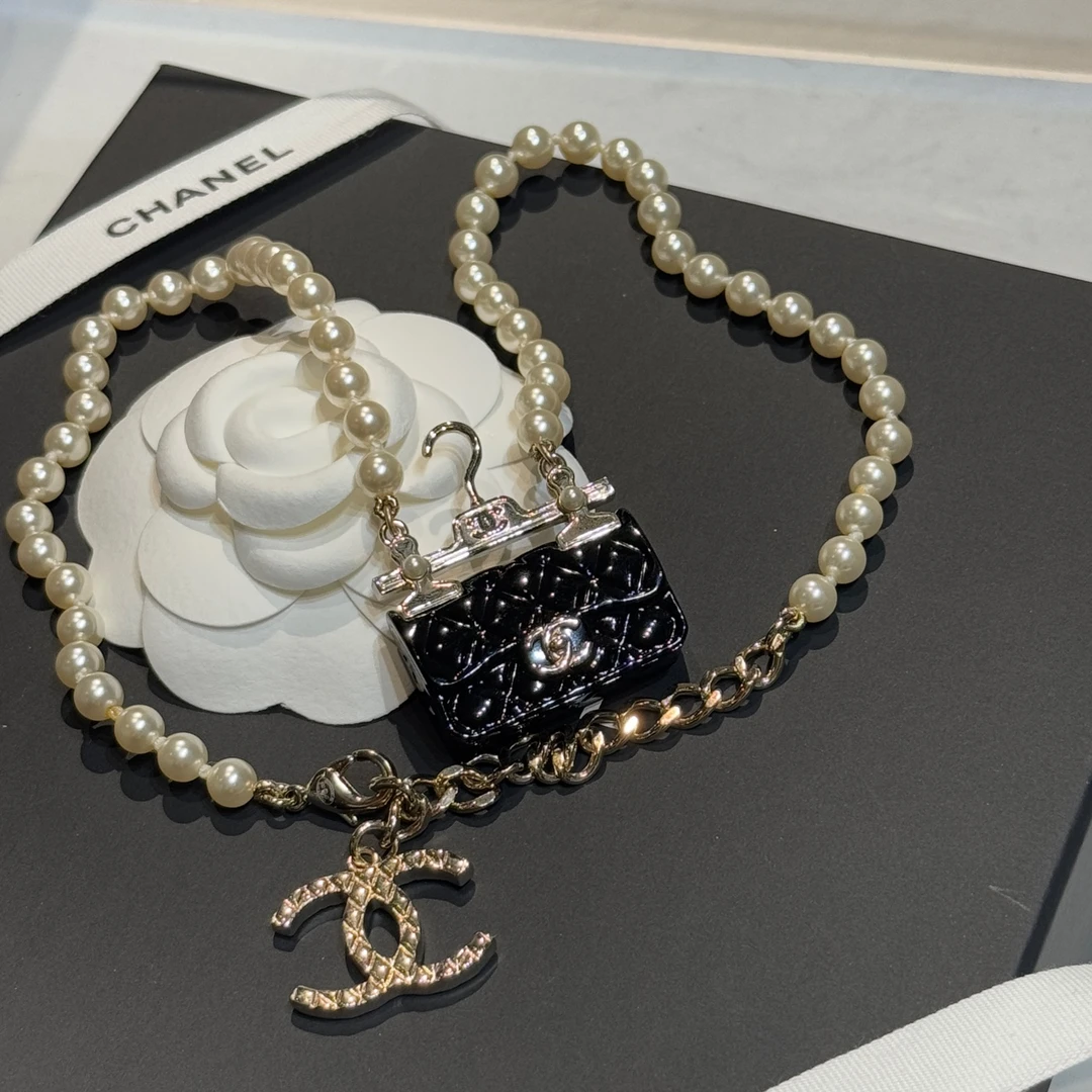 99新 Chanel/香奈儿 闲置新 Chanel 香奈儿 23C 包包珍珠项链