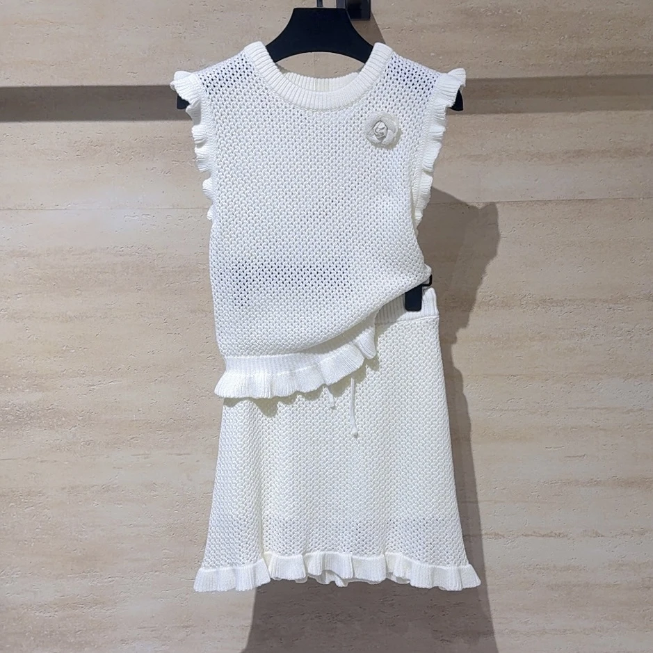 《猪猪出品》白色波西米亚风通勤时尚套装针织休闲欧若精灵风