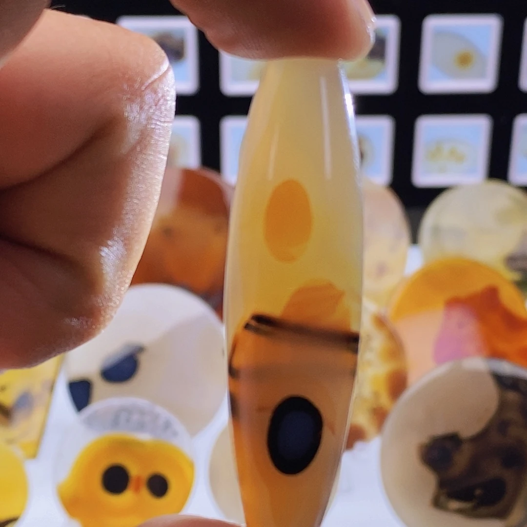 伊***5玛瑙/玉髓未镶嵌吊坠(不含链)