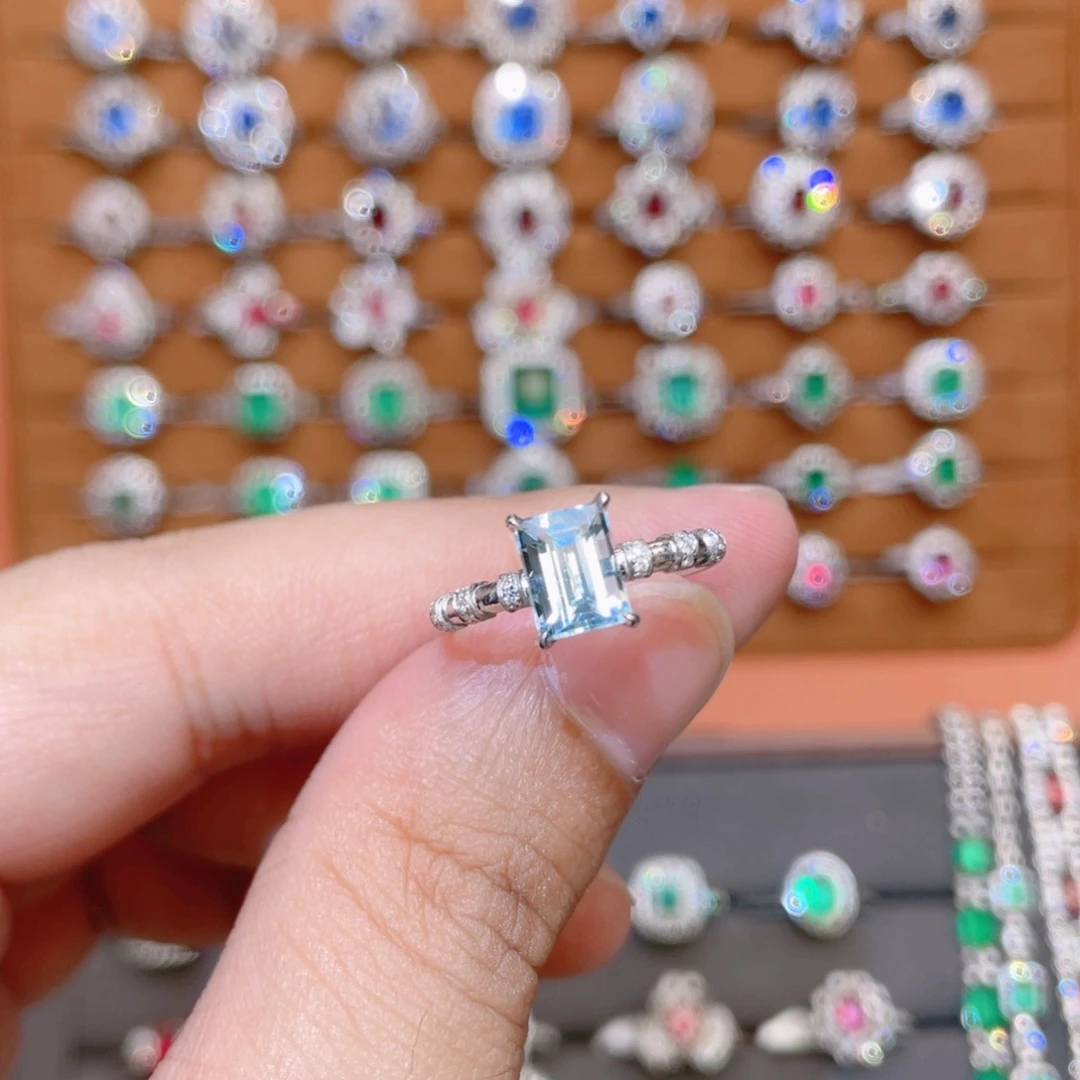 海蓝宝石戒圈18K金镶嵌1.25ct