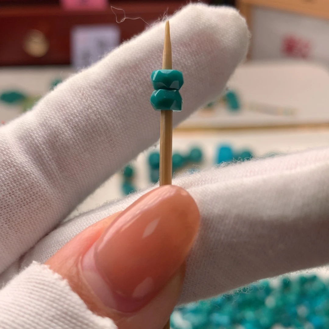 绿松石未镶嵌配饰