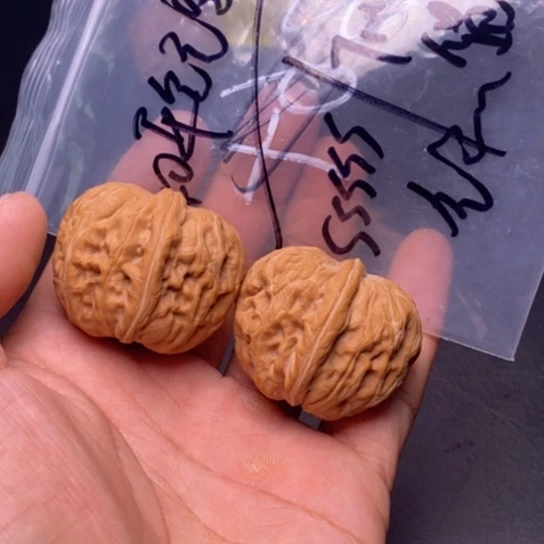 【闪购商品】把件文玩核桃元宝