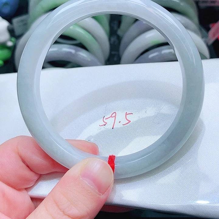 翡翠未镶嵌手镯413