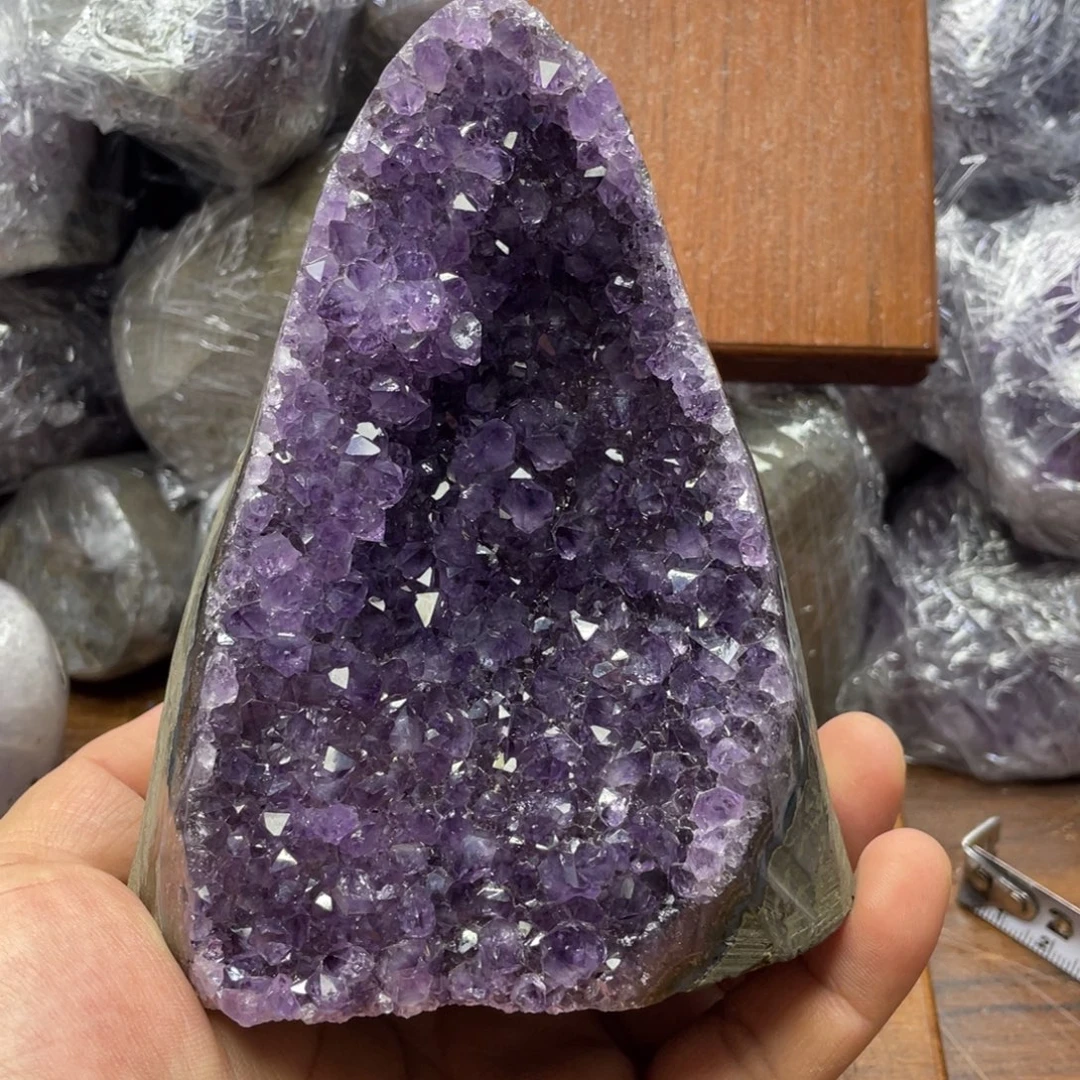 未镶嵌水晶大型摆件（非配饰）