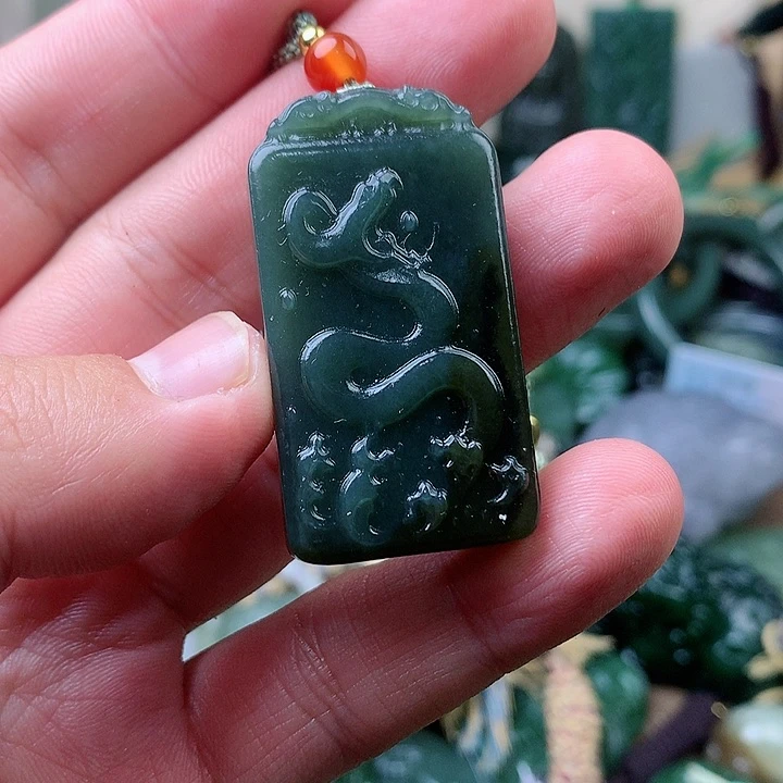 未镶嵌和田玉挂件